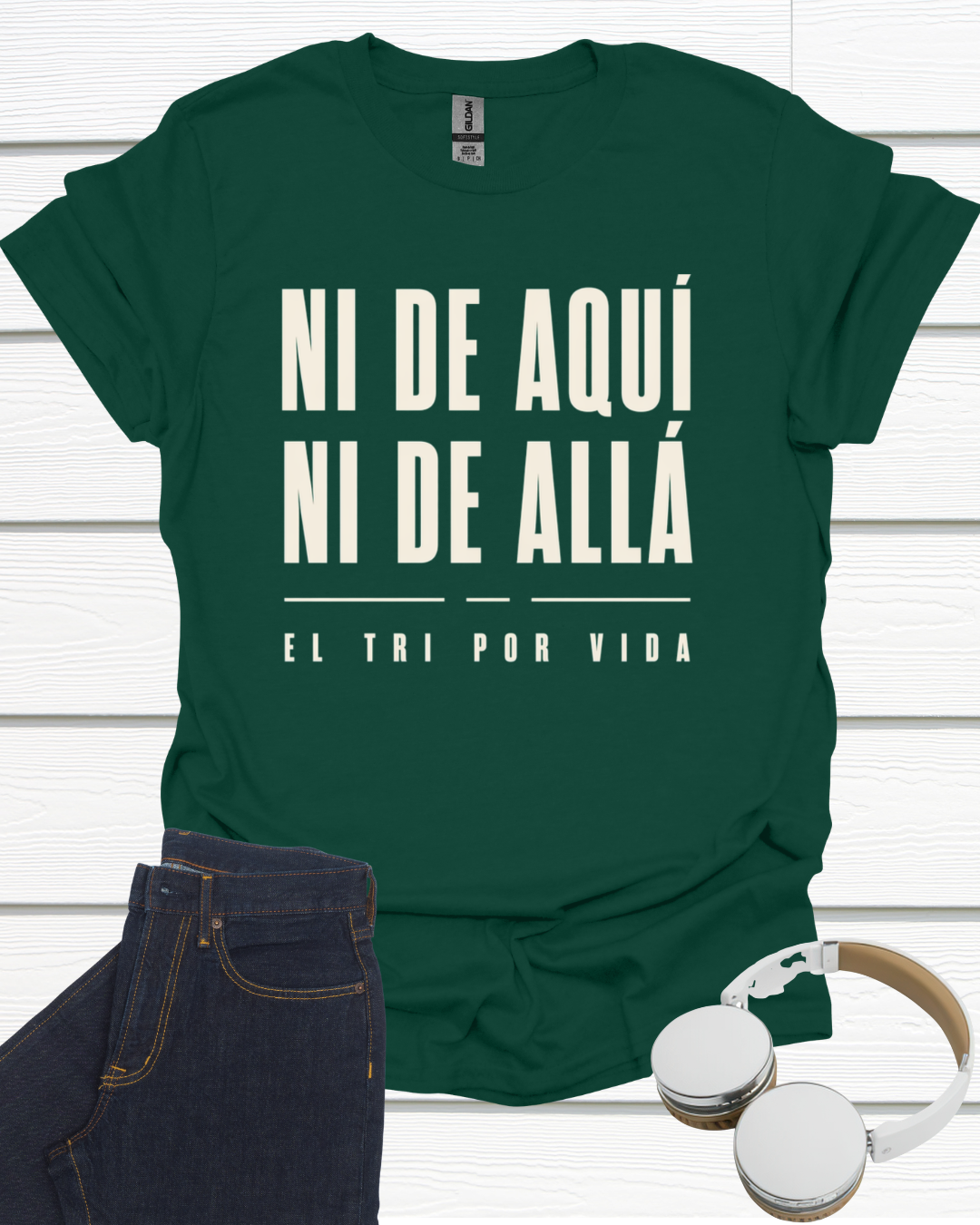 NI DE AQUI NI DE ALLA  Unisex Softstyle T-Shirt